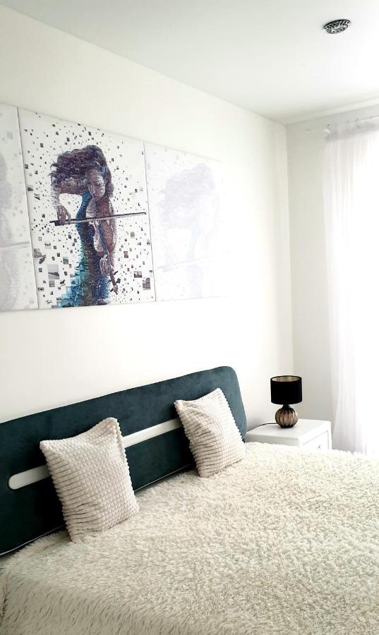 Apartment In กรอดโน ภายนอก รูปภาพ